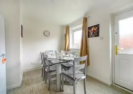 Affordable Single Ls16 Near Homestay