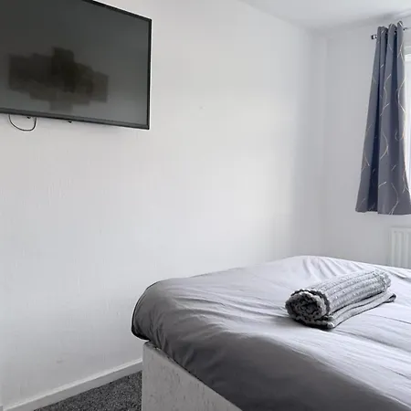 Homestay Affordable Single Ls16 Near Leeds (West Yorkshire)
